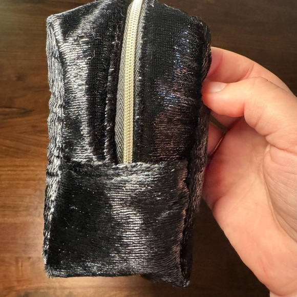 Dior Glitter/Sparkle Cosmetic Pouch - Picture 2 of 8